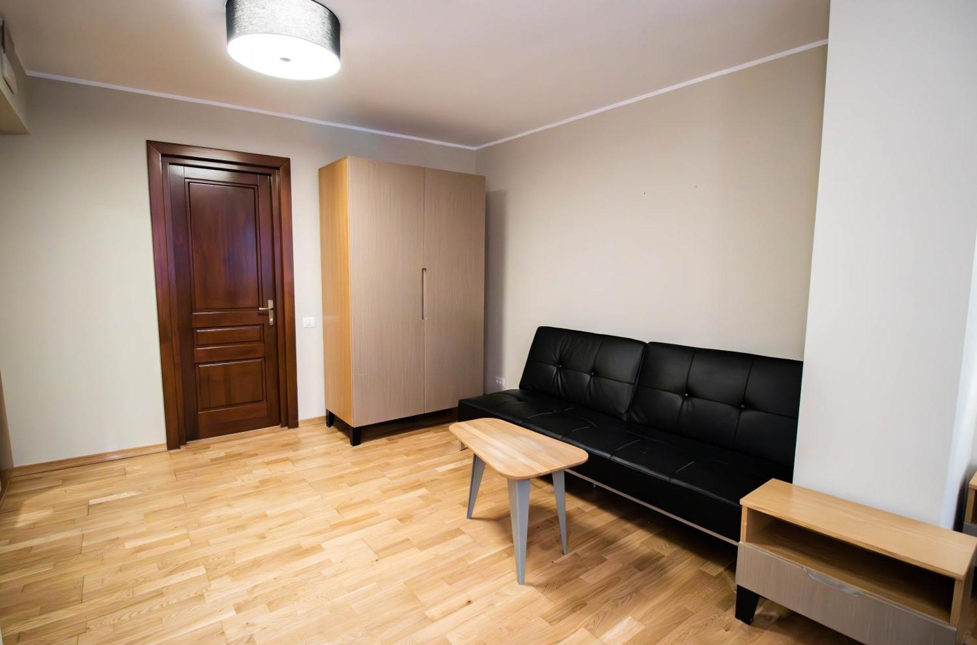 Hotel Ottimo Braşov Esterno foto
