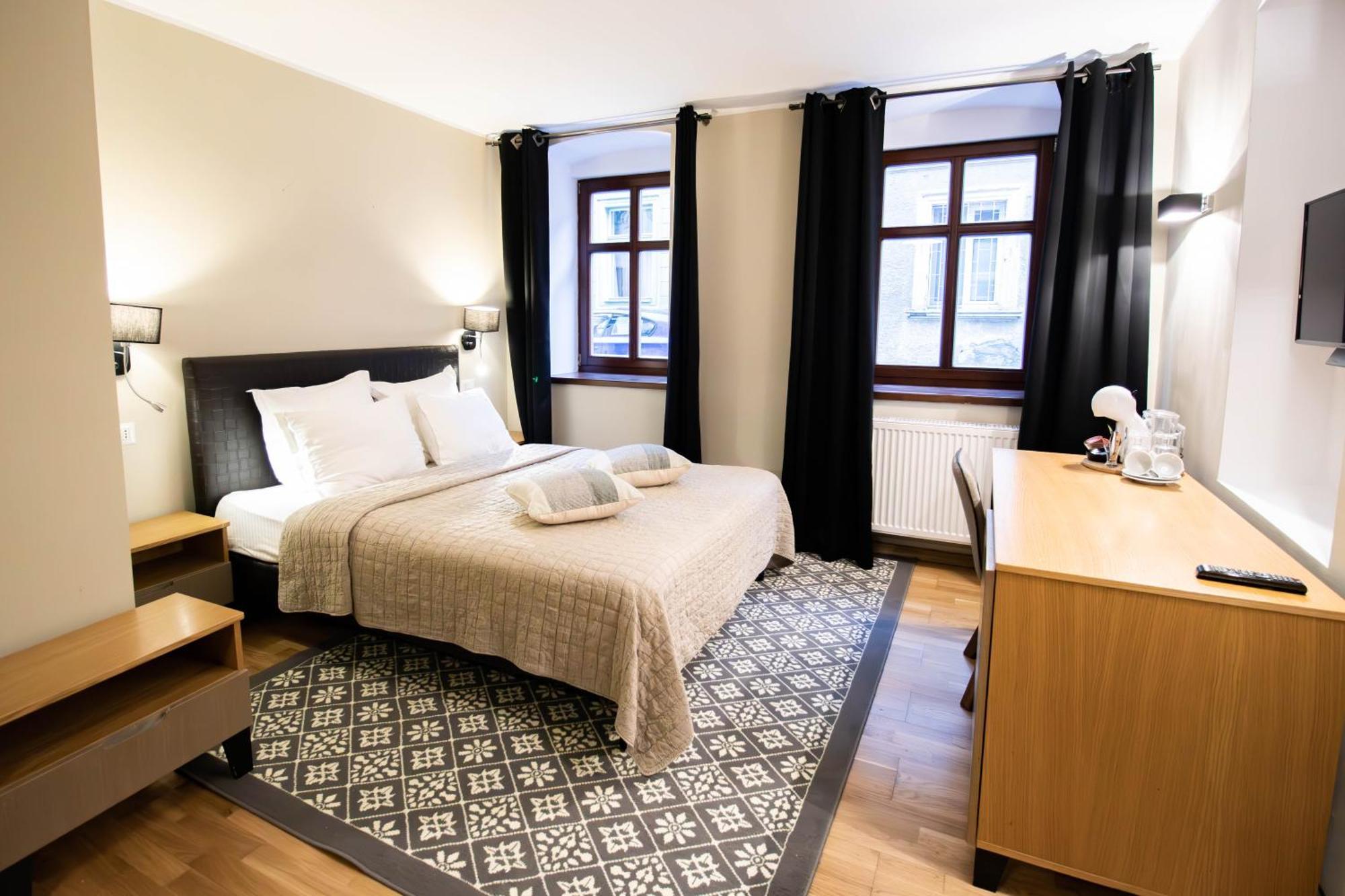 Hotel Ottimo Braşov Esterno foto