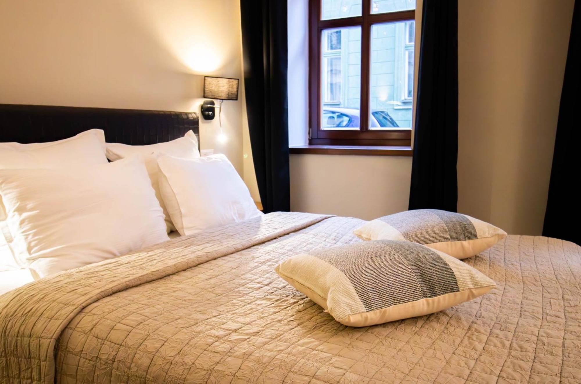 Hotel Ottimo Braşov Esterno foto