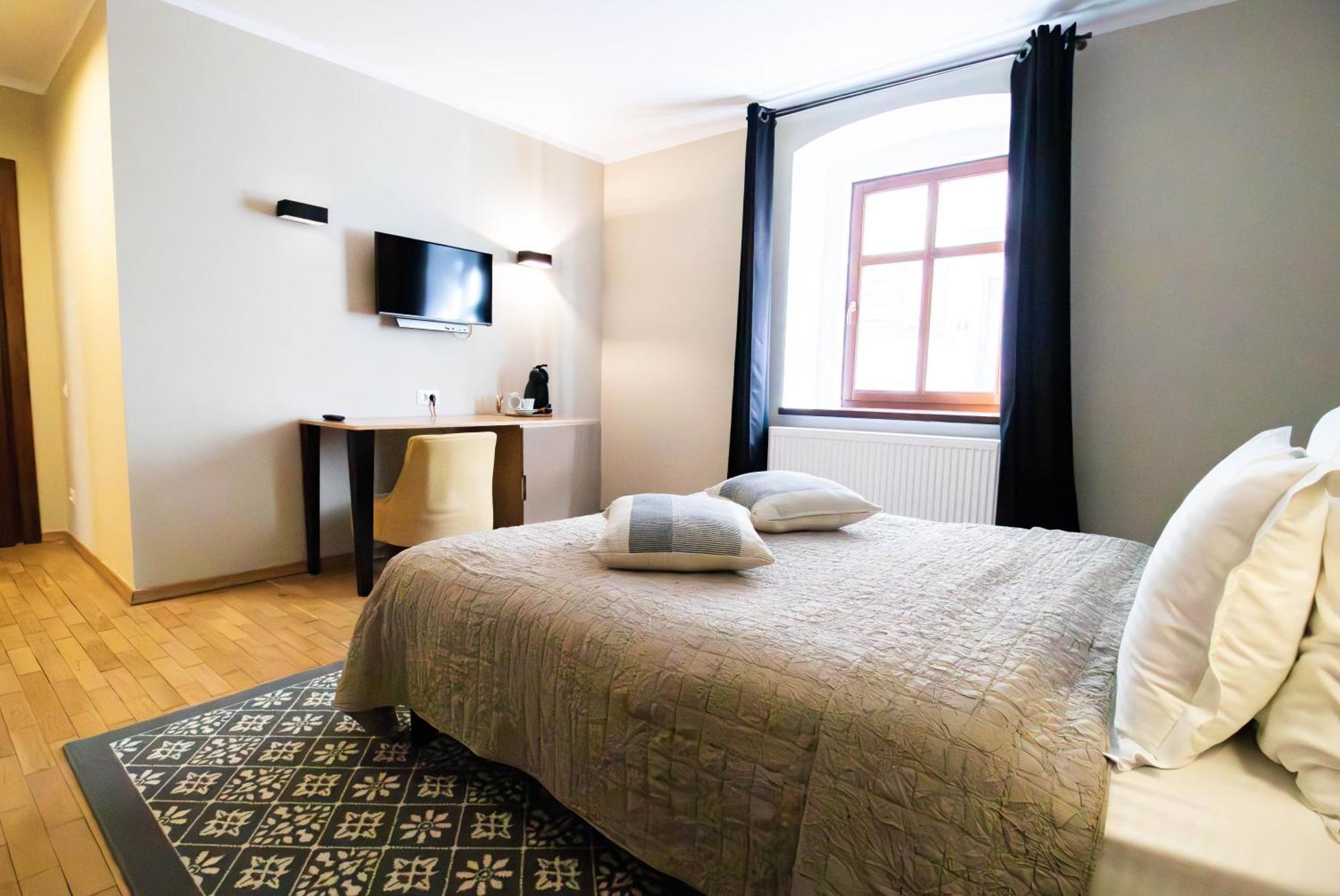 Hotel Ottimo Braşov Esterno foto