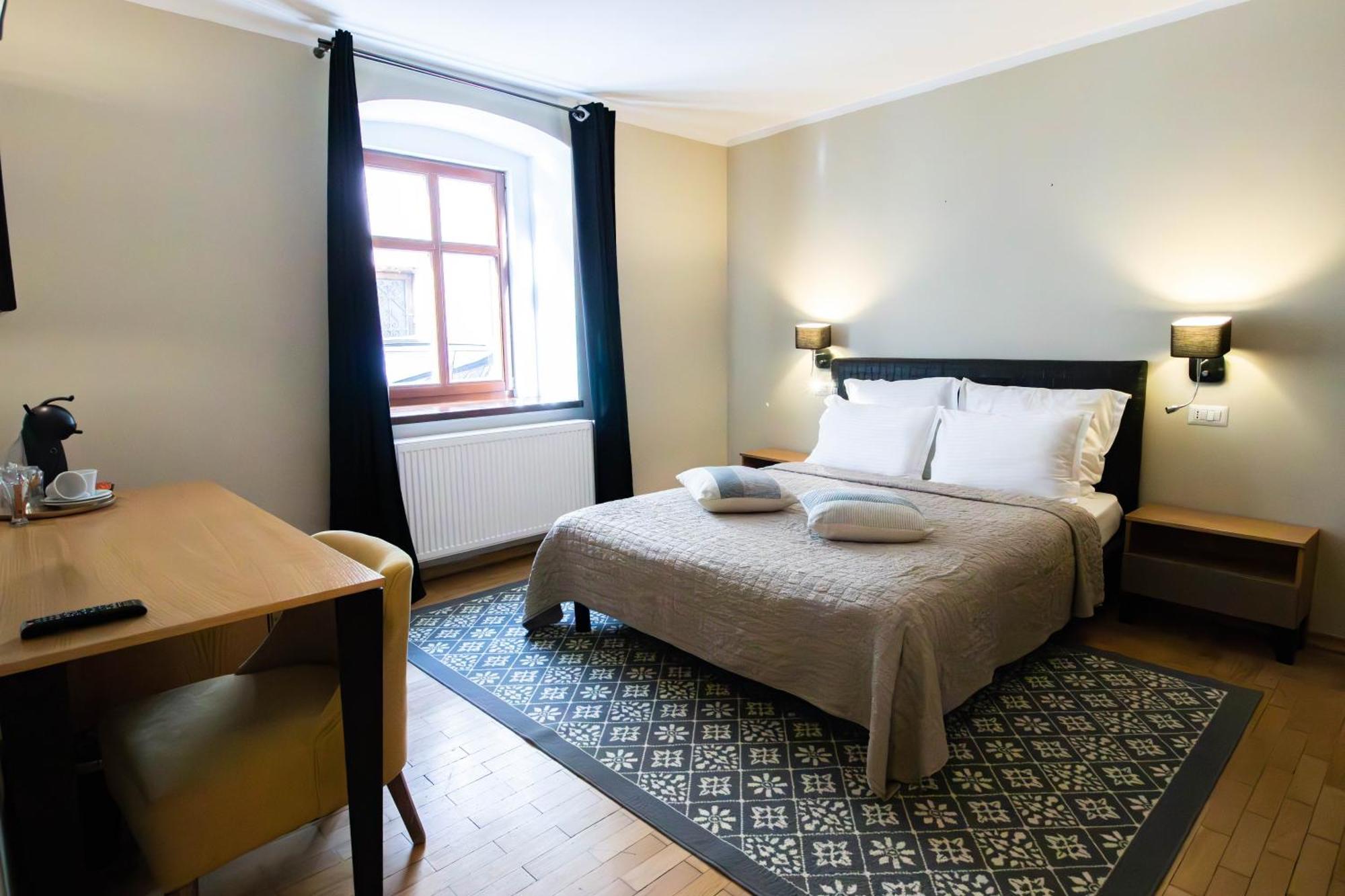 Hotel Ottimo Braşov Esterno foto