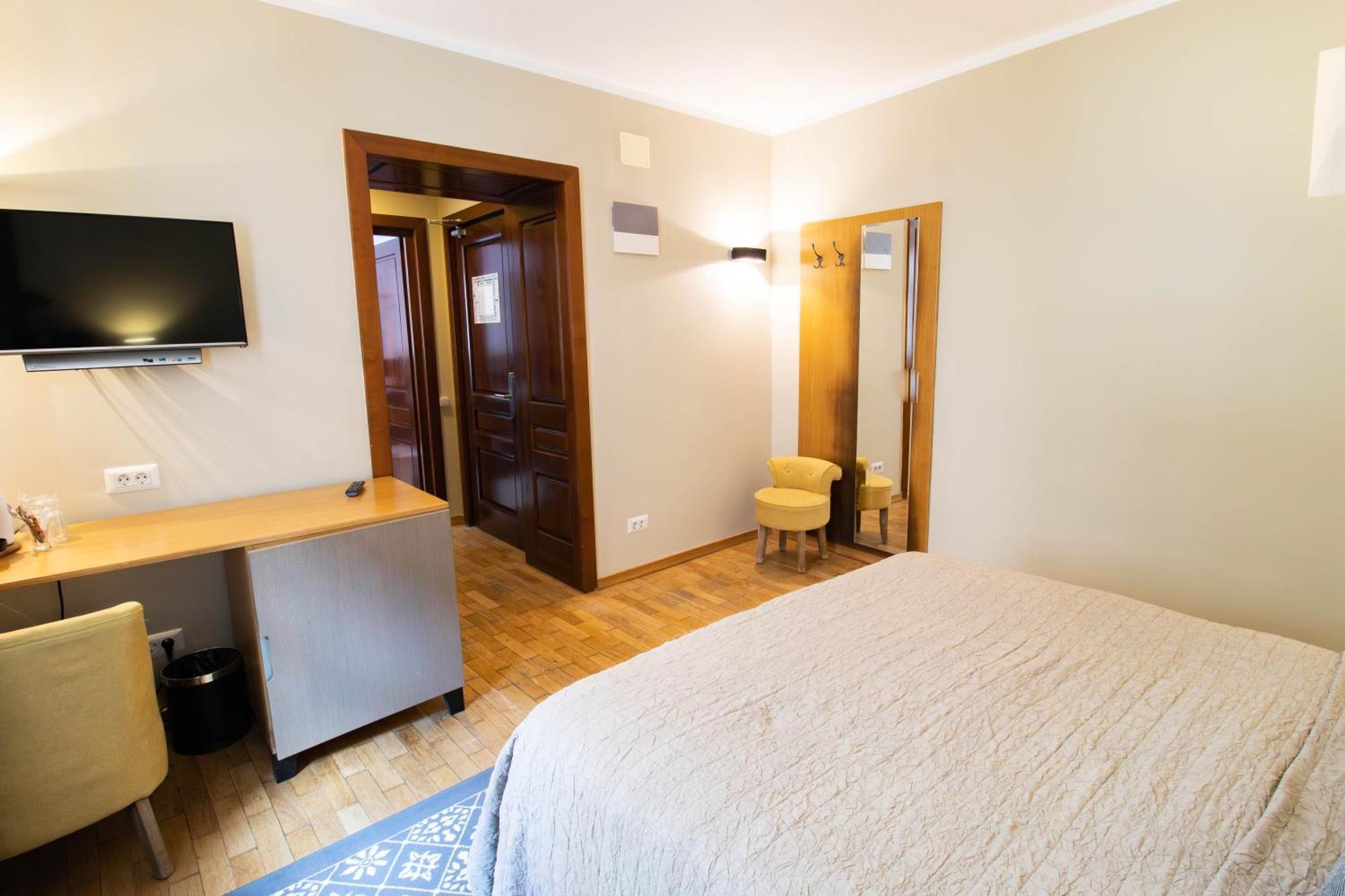 Hotel Ottimo Braşov Esterno foto