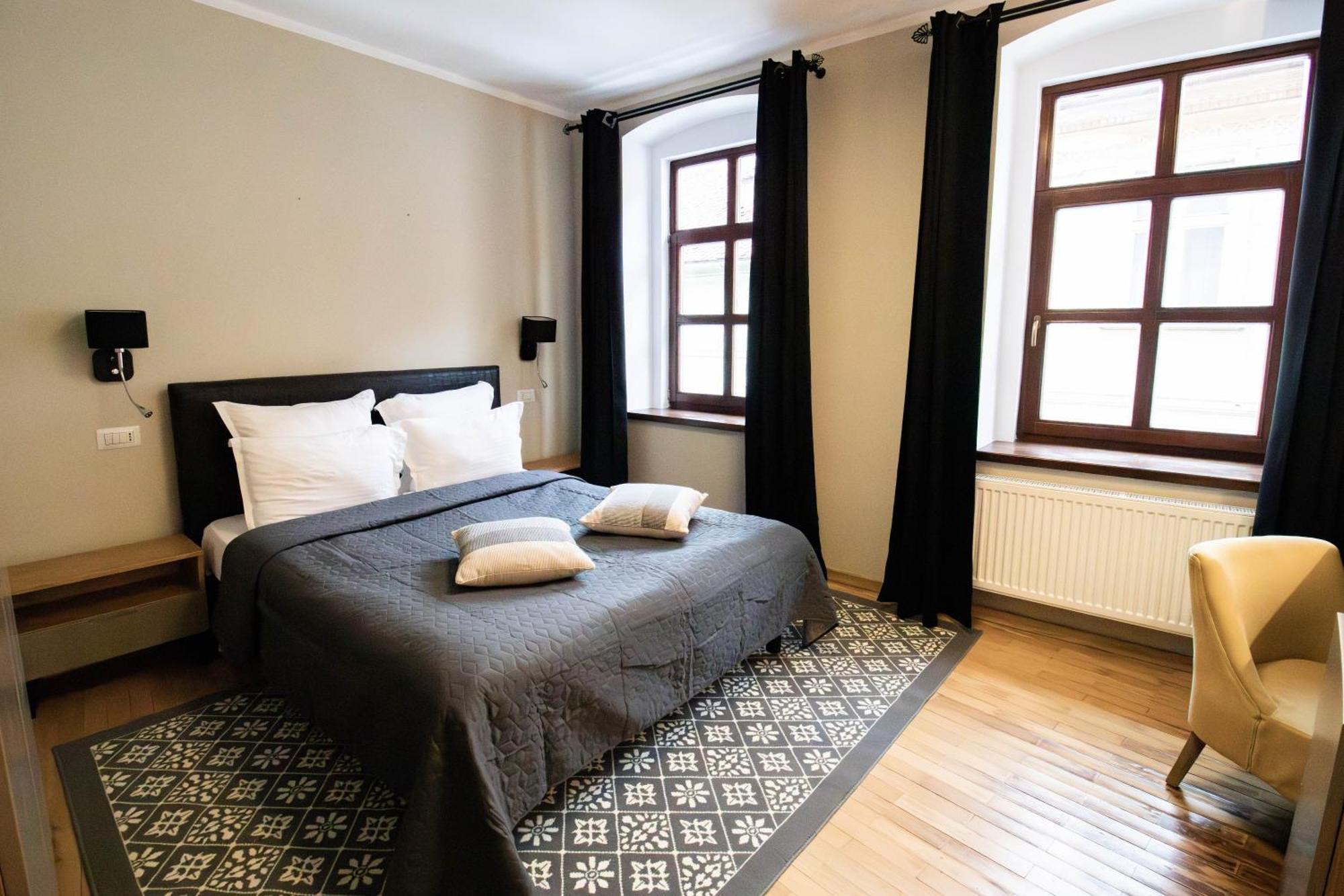 Hotel Ottimo Braşov Esterno foto